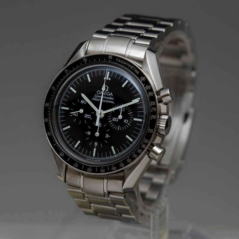 OMEGA - Speedmaster cal 1861 in acciaio con lunetta tachimetrica, fondello  a vista e accompagnato da garanzia originale - Auction Wrist and Pocket  Watches - Cambi Casa d'Aste