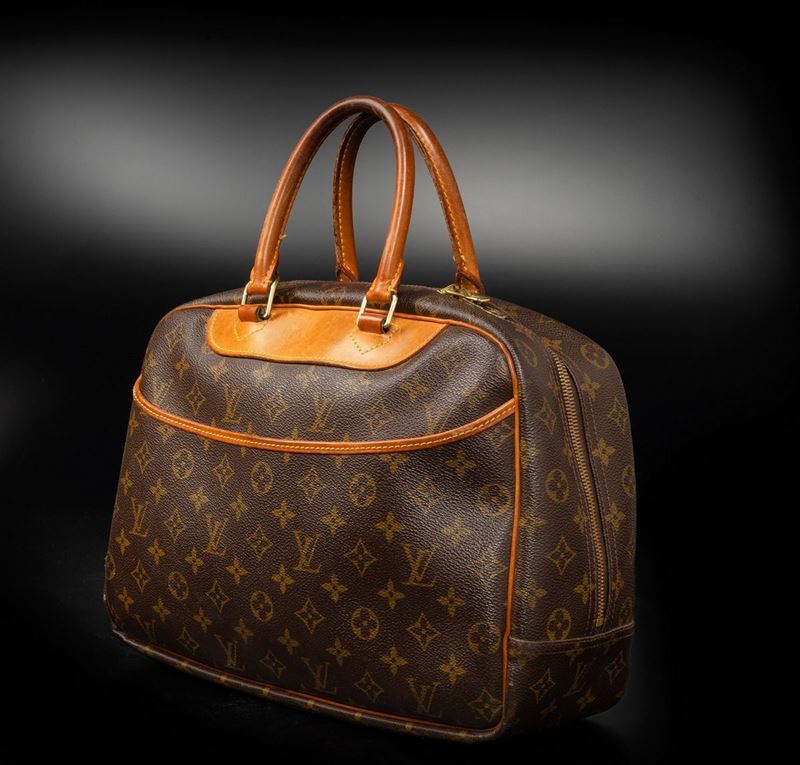 Louis Vuitton Borsa Porta computer/Portadocumenti - Auction For Men | Cambi  Time - Cambi Casa d'Aste