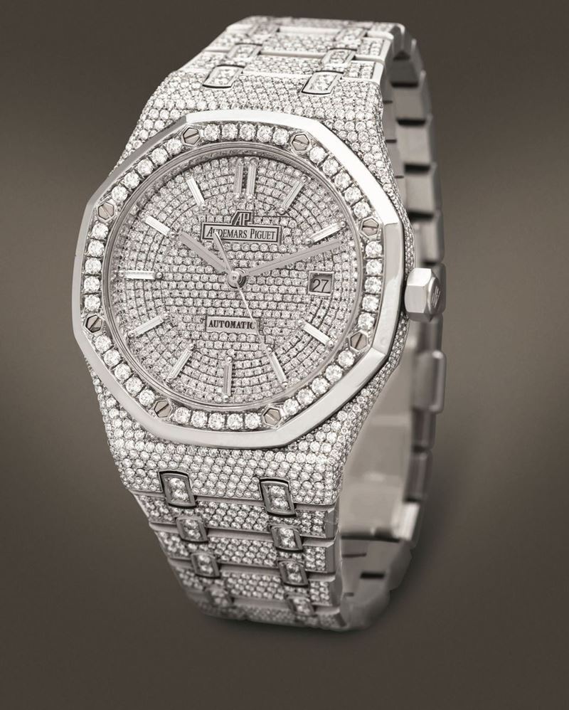 AUDEMARS PIGUET - Royal Oak 15400ST con pavè di diamanti incastonati su  cassa bracciale e quadrante aftermarket - Asta Orologi da Polso e da Tasca  - Cambi Casa d'Aste