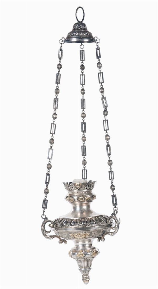 Lampada votiva pensile in argento e argento vermeille, fine del XVIII secolo