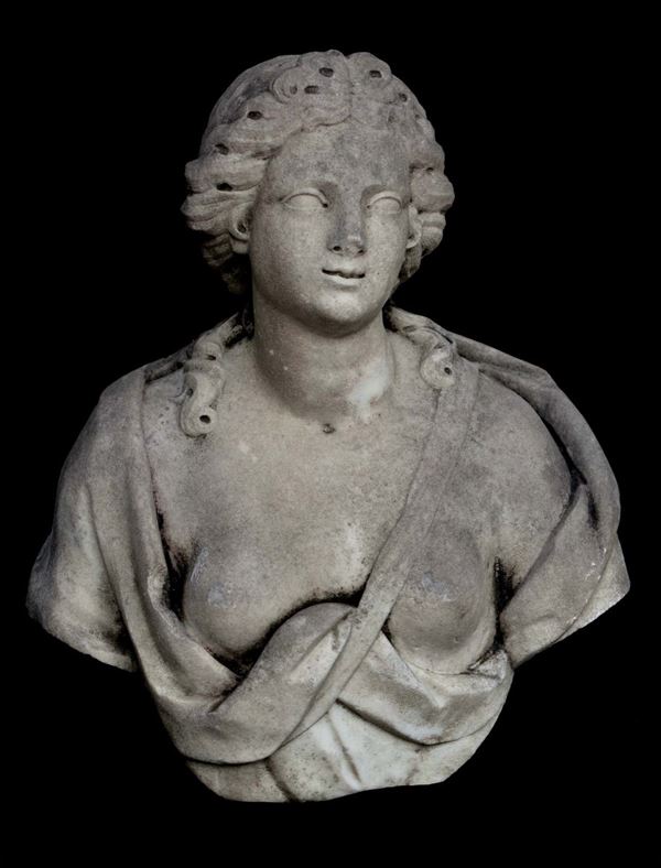 Cappia di busti femminili in marmo bianco, XVIII secolo