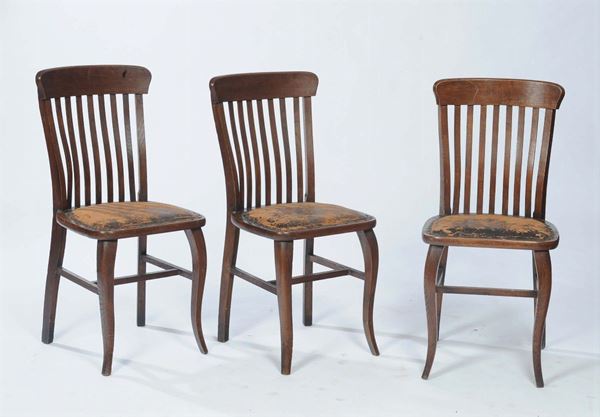Tre sedie con seduta in pelle