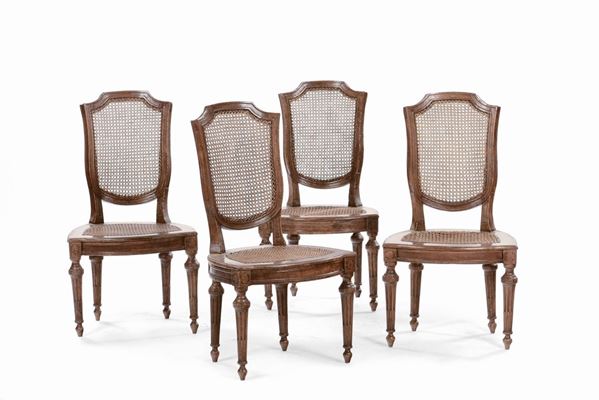 Quattro sedie Luigi XVI in noce, XVIII secolo