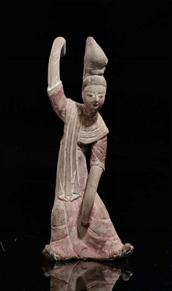 Ballerina in terracotta dipinta, Cina, Dinastia Tang (618-906)