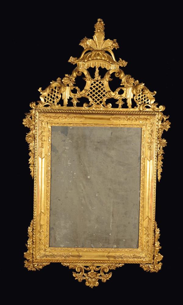 Specchiera in legno intagliato e dorato di gusto veneto, Antonio Vernieri, Parma, prima metà del XVIII secolo