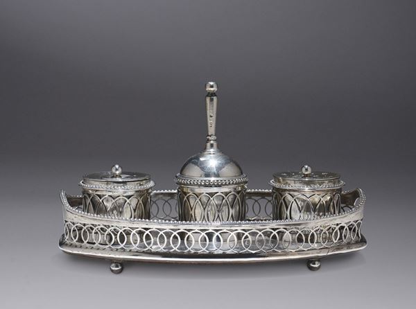 Calamaio in argento sbalzato fuso e traforato. Argentiere Bernardino Bianchi, Perugia 1801-1811