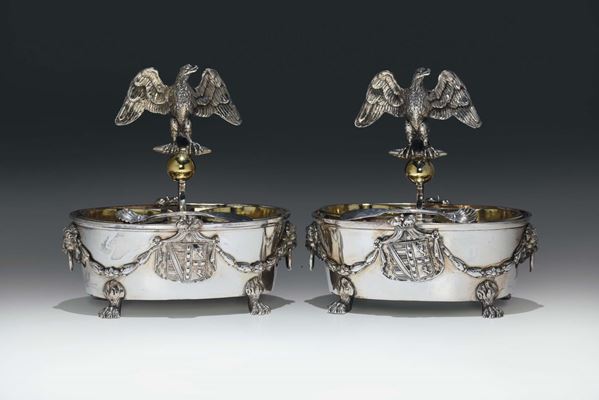 Coppia di saliere doppie in argento fuso, sbalzato, cesellato e dorato. Maestro Argentiere Giovacchino Belli (Roma 1820-1830 circa)
