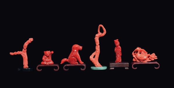A lot of six small carved corals, a dog, a bear, a goose and three Guanyin, China, early 20th century