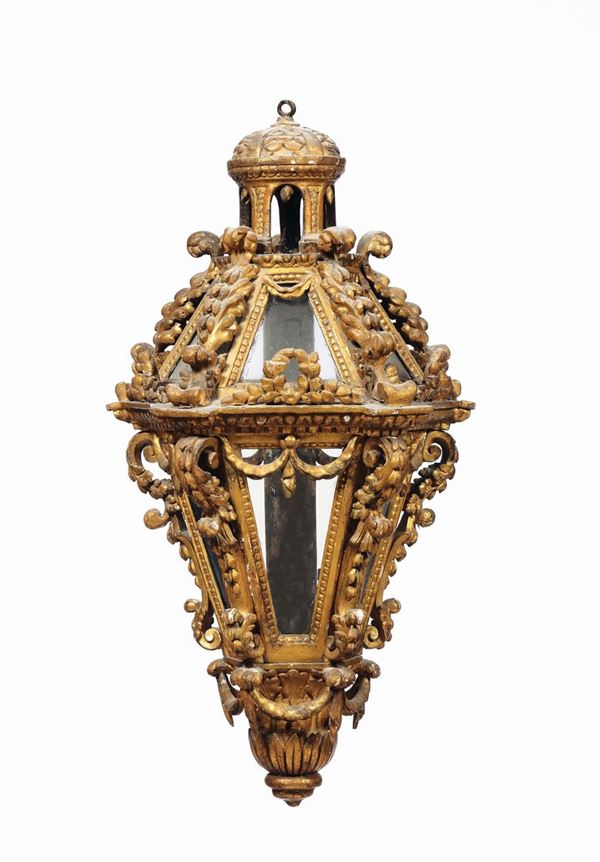 Lanterna Luigi XVI in legno intagliato e dorato, fine XVIII secolo