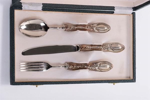 Forchetta cucchiaio e coltello in argento