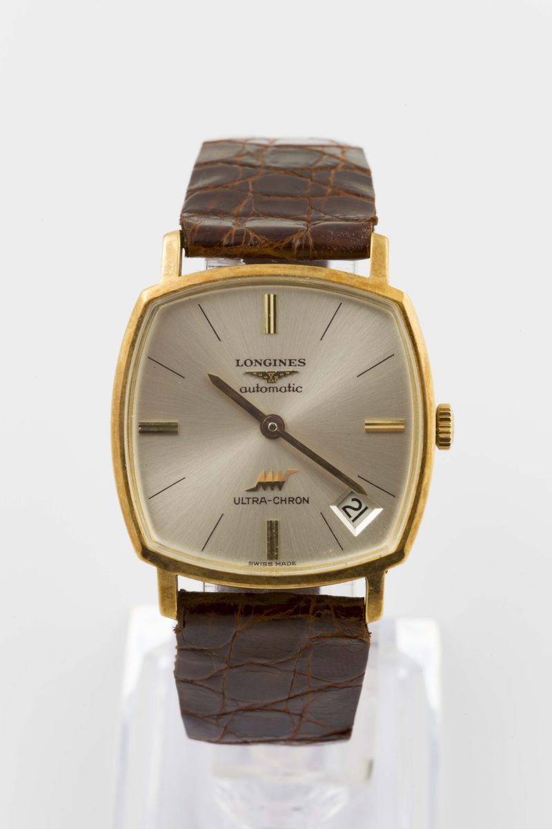 LONGINES  “Ultra-Chron”, orologio da polso, in oro giallo 18K, automatico, con datario. Realizzato nel 1960  - Asta Orologi da Polso e da Tasca - Cambi Casa d'Aste