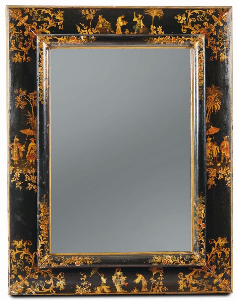 A wooden mirror, lacquered with a black background and decorated with polychrome figures, in Chinese style and fantastic, Venice, half of the 18th century  - Auction Important Artworks and Furnitures - Cambi Casa d'Aste
