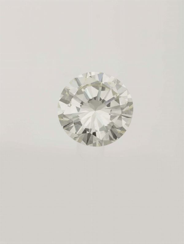 Unmounted old-cut diamond weighing 6.33 carats