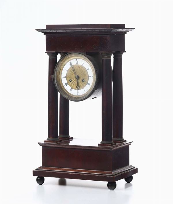 Orologio a tempietto in mogano, Francia XIX secolo