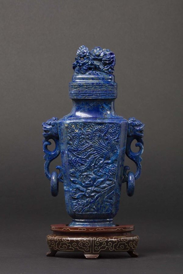 Vaso scolpito in lapislazzulo con coperchio, Cina, Dinastia Qing, fine XIX secolo