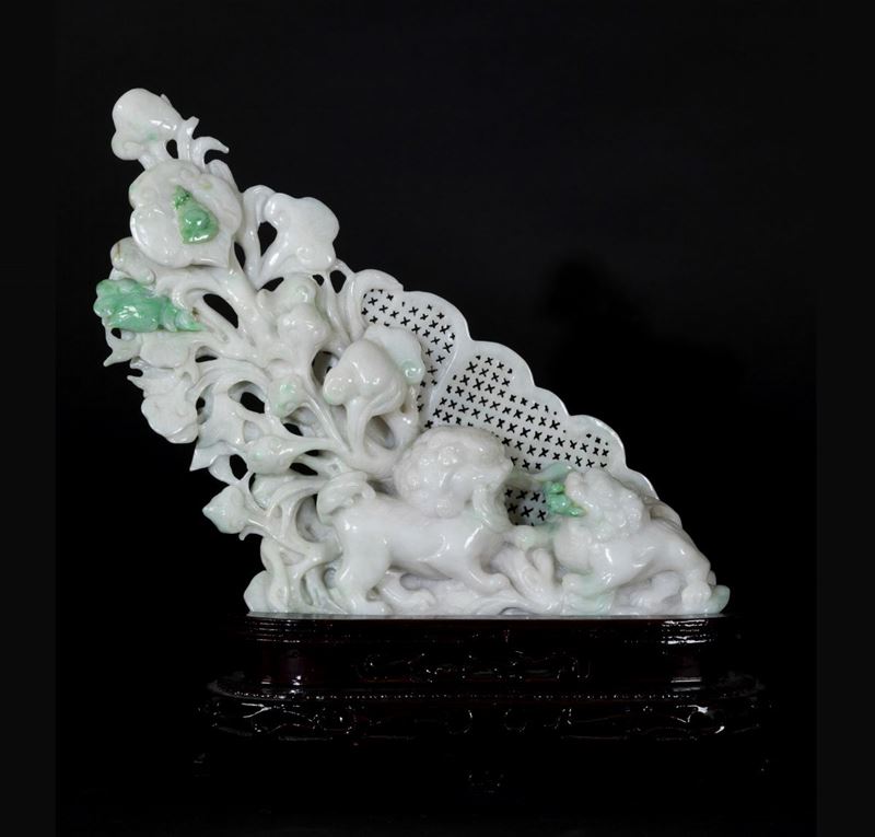 A jadeite group, China, mid 1900s  - Auction Oriental Art - Cambi Casa d'Aste