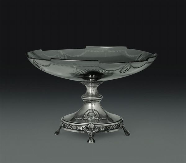 Centrotavola in argento e cristallo molato. Germania XIX-XX secolo