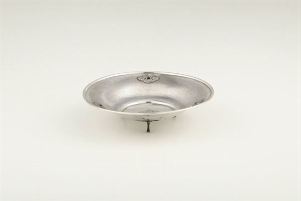 Cestino in argento e lapislazzuli, argenteria artistica italiana, Milano seconda metà del XX secolo