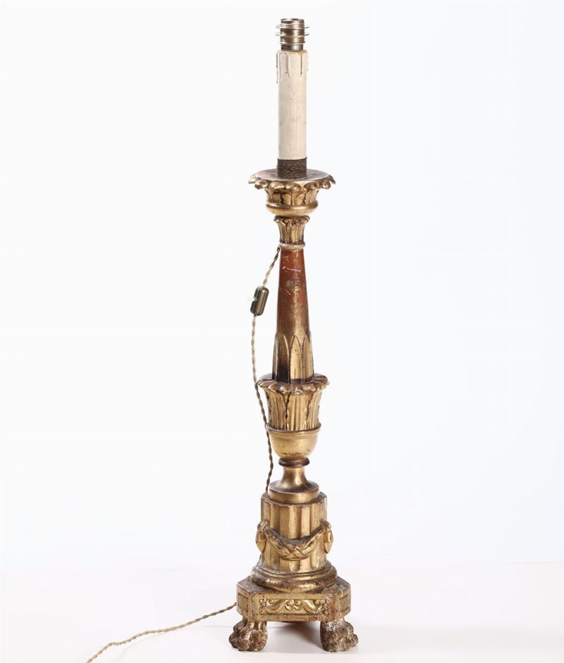 Lume in legno intagliato e dorato, XVIII secolo  - Auction Furnitures, Paintings and Works of Art - Cambi Casa d'Aste