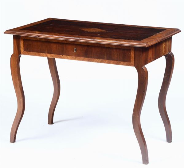 Tavolino in legno impiallacciato ed intarsiato, XIX-XX secolo