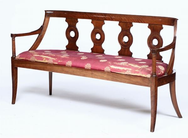 Salotto composto da otto sedie, un tavolo e divanetto, XIX secolo