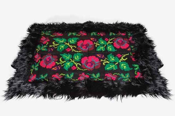 Stephan Hamel Dark Roses Carpet, 2016