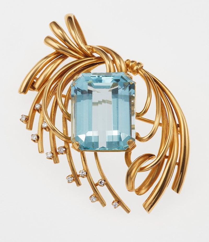 Aquamarine and gold brooch. Signed Parodi  - Auction Fine and Coral Jewels - Cambi  [..]