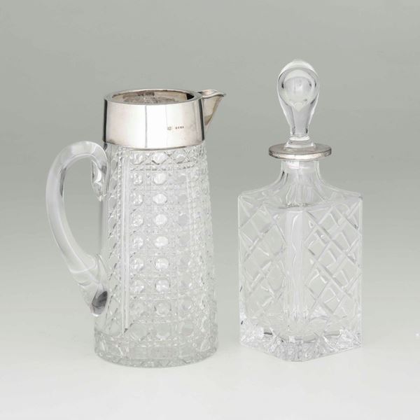 Bottiglia e brocca in vetro molato e argento, manifatture diverse del XX secolo