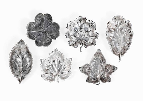 Gruppo di ciotole a forma di foglie in argento. Argentiere Gian Maria Buccellati, Italia XX secolo