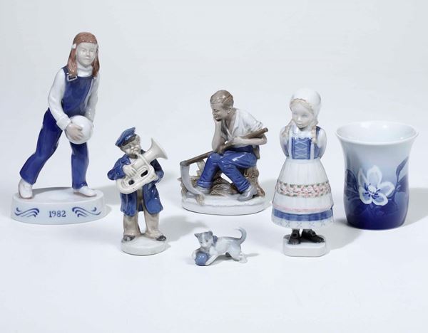 Cinque figurine e un vasetto Copenaghen e Turingia, seconda metà del XX secolo
