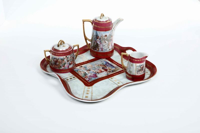 Vassoietto quadrato con teiera, caffettiera e lattiera  - Asta Ceramiche | Cambi Time - Cambi Casa d'Aste