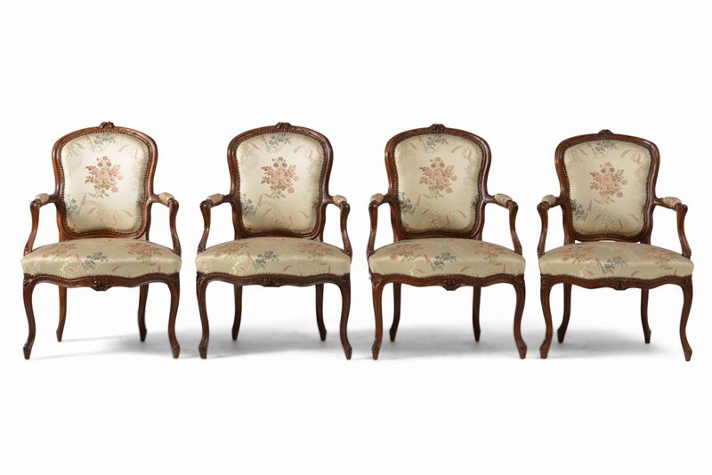 Quattro poltroncine in noce intagliato, Francia XVIII secolo  - Auction Antique  [..]