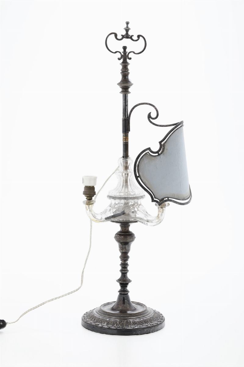 Lampada in metallo argentato  - Auction Antiques | Timed Auction - Cambi Casa d'Aste