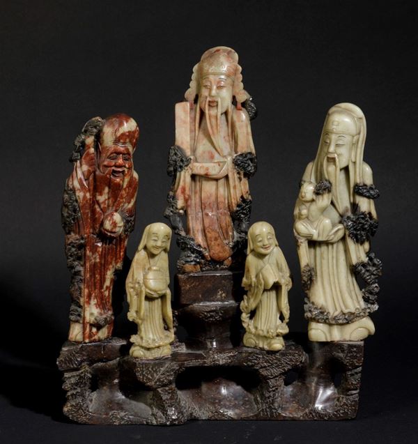 Gruppo scolpito in saponaria raffigurante saggi con discepoli, Cina, XX secolo