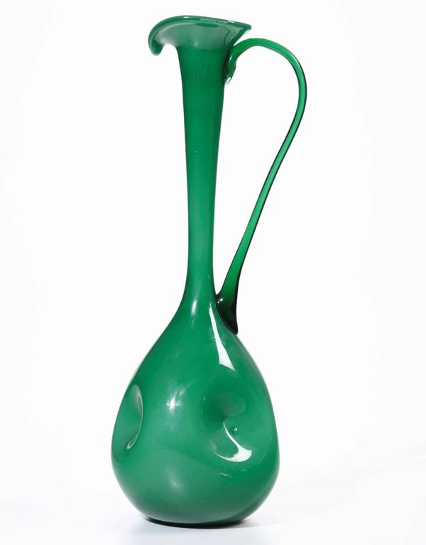 Vaso in vetro soffiato verde, XX secolo