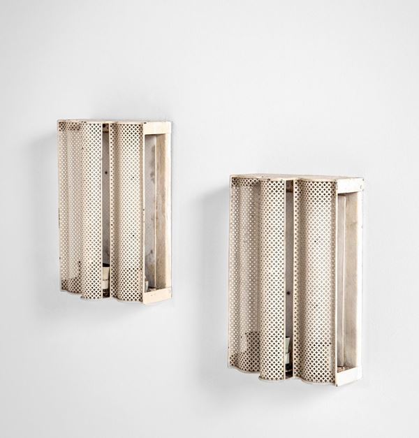Cesare Lacca - Pair of wall lamps in lacquered perforated metal.