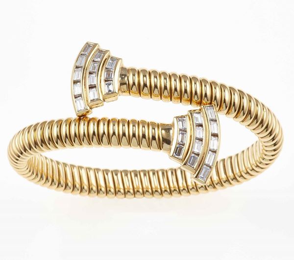 Gold and diamond tubogas bracelet