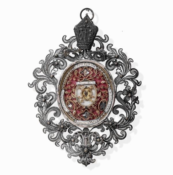 Cornice con tiara vescovile Filigrana d'argento Arte italiana del XVIII secolo