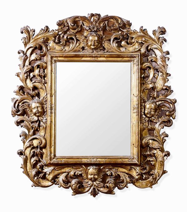 Coppia di specchere Legno intagliato e dorato Italia XVIII secolo