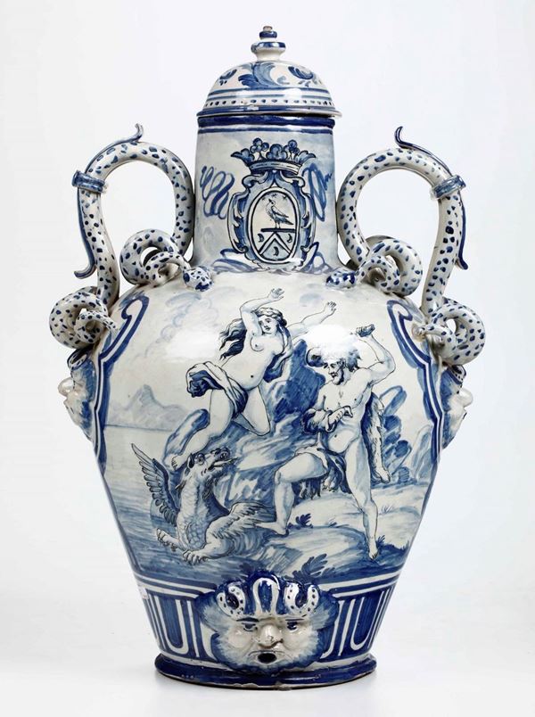 Grande vaso con data 1740 Liguria, Manifattura indeterminata, prima metà del XX secolo