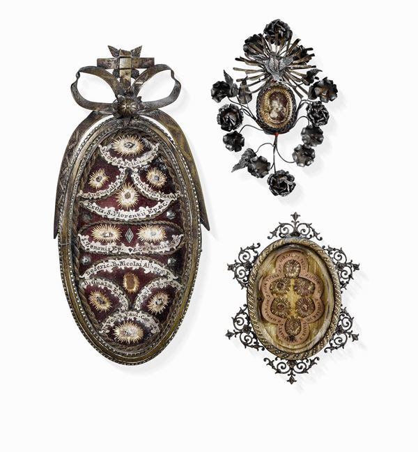 Tre pendenti Filigrana e lamina d'argento, metallo dorato e argentato Arte italiana del XVIII-XIX secolo