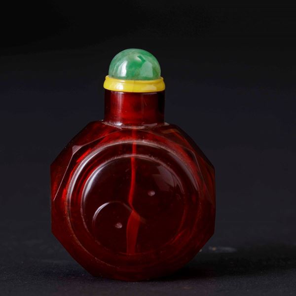 Snuff bottle in vetro con il simbolo dello Yin e dello Yang, Cina, Dinastia Qing, XIX secolo