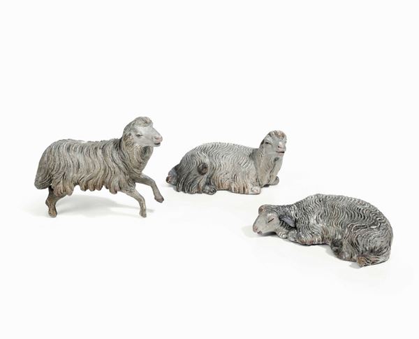 Tre statuine da presepe raffiguranti pecore. Napoli XIX secolo