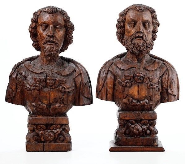 Coppia di busti reliquiari in legno scolpito. Scultore del XVIII secolo