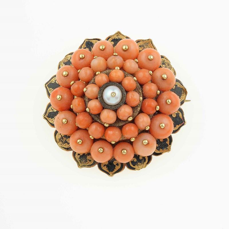 Coral, enamel and gold brooch  - Auction Fine Jewels - Cambi Casa d'Aste