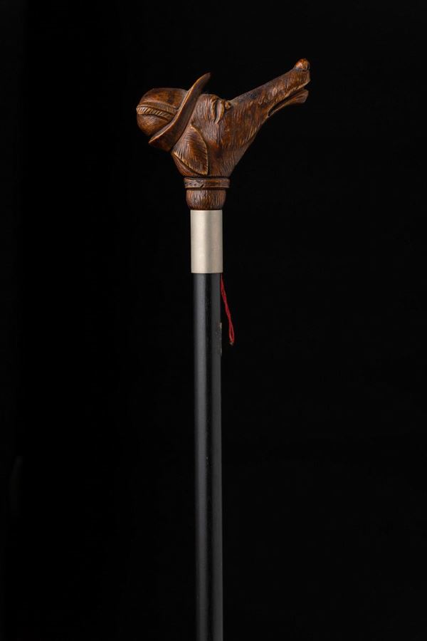 Bastone con impugnatura in legno. XIX-XX secolo