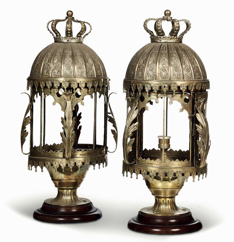 Coppia di lanterne in ottone in stile moresco  - Auction Italian Mansions - I - Cambi Casa d'Aste