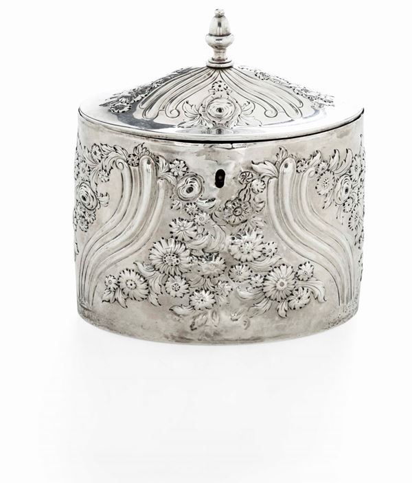 Scatola da tè in argento sterling con serratura. Londra 1799. Argentiere Hannah Northcote