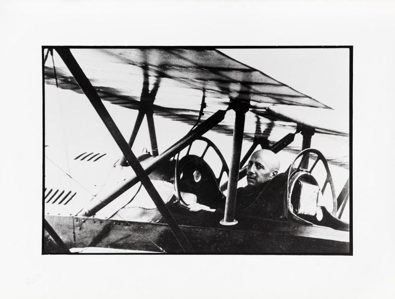 Giovanni Giovannetti : Gabriele D'Annunzio  - stampa fotografica in b/n su carta Kodak - Asta Affordable Photos | Cambi Time - Cambi Casa d'Aste