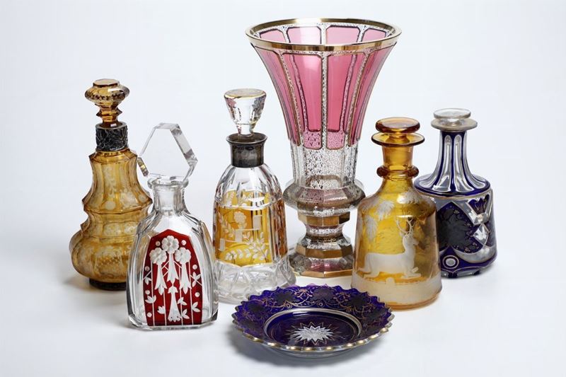 Cinque bottiglie<BR>Boemia, XIX e XX secolo<BR><BR><BR>  - Auction Majolica, Porcelain and Glass | Cambi Time - Cambi Casa d'Aste